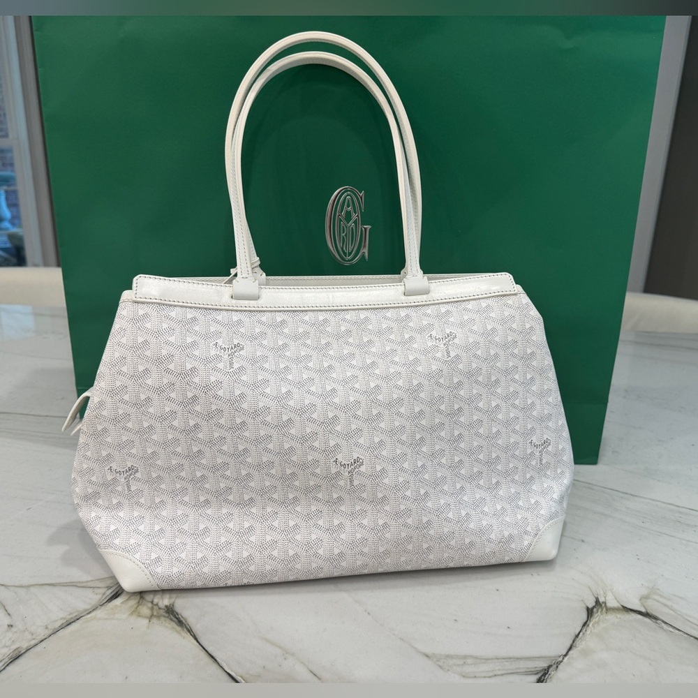 Goyard Bellachasse PM white in excellent condition